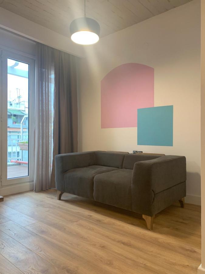 White Bottle Superior Apartments Thessaloniki Exterior photo
