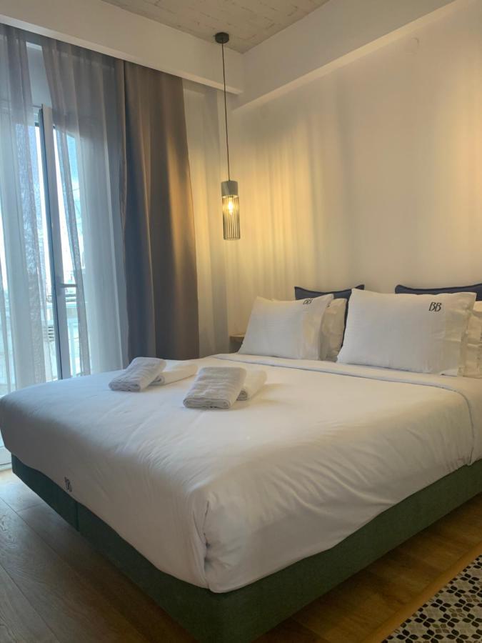 White Bottle Superior Apartments Thessaloniki Exterior photo